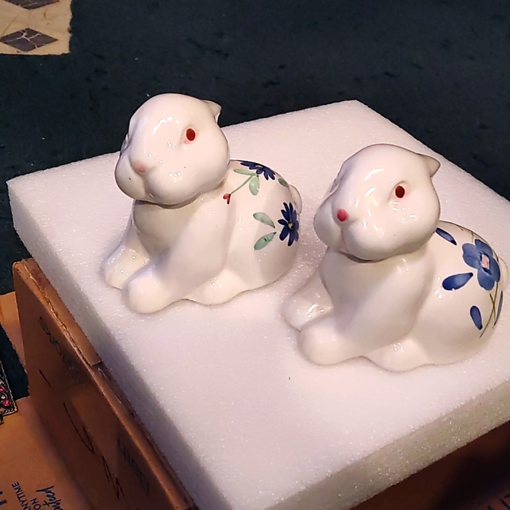 Vintage Porcelain Rabbit Pair